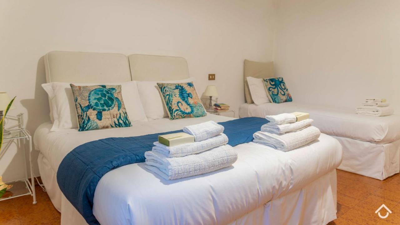Villa Al Mare - Cala Gonone 多尔加利 外观 照片